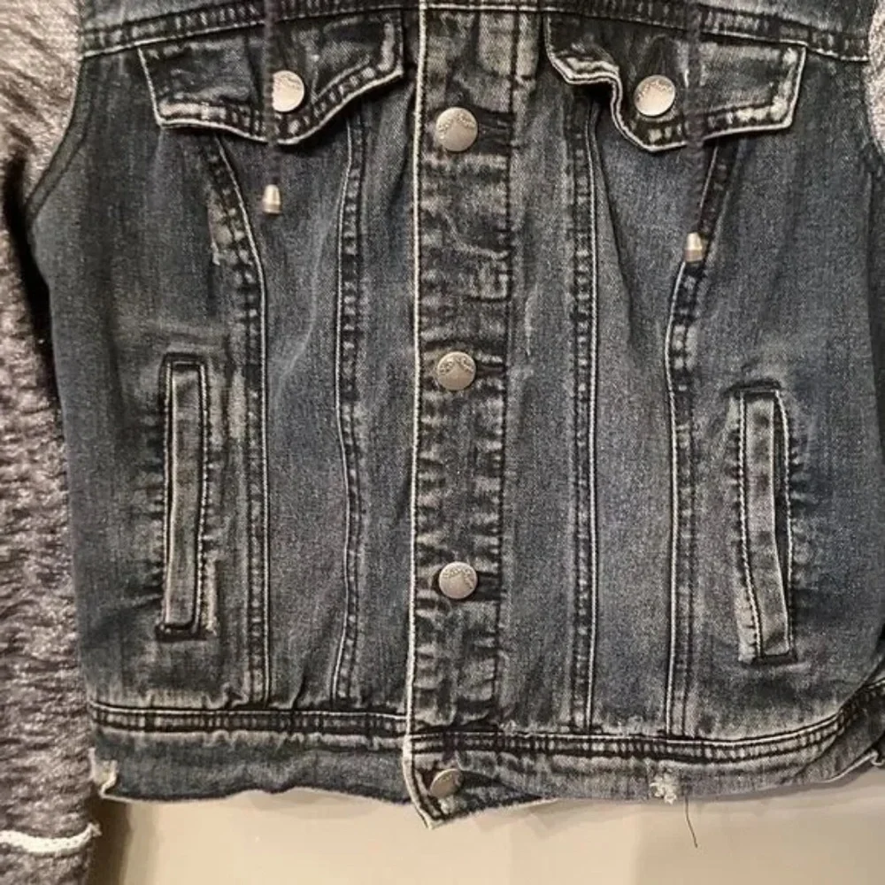 Free People Distressed Denim Jean Jacket W/ Knit Sleeves & Hood Black Size Small - Picture 6 of 11